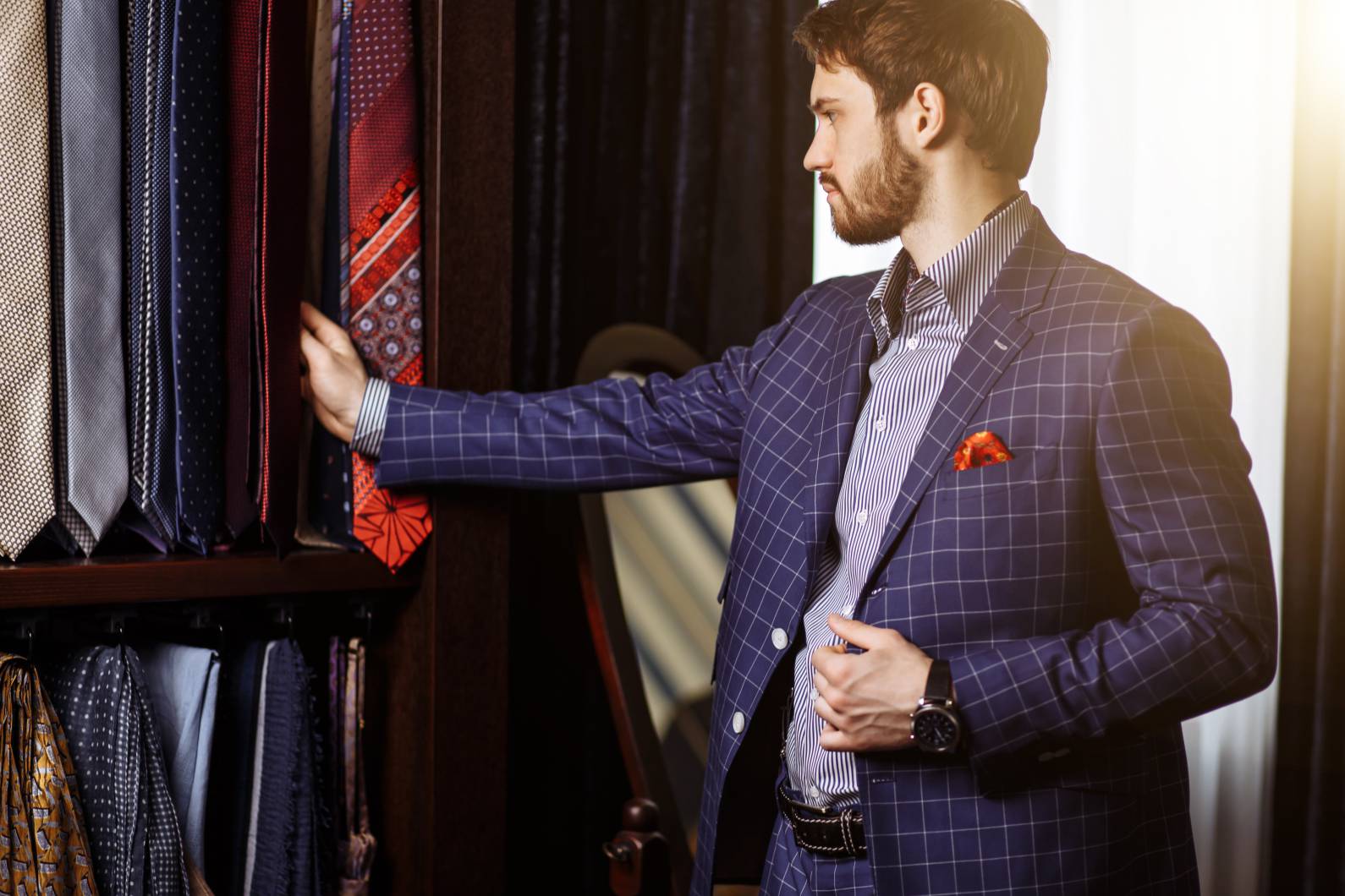 A Guide on Choosing the Right Tie